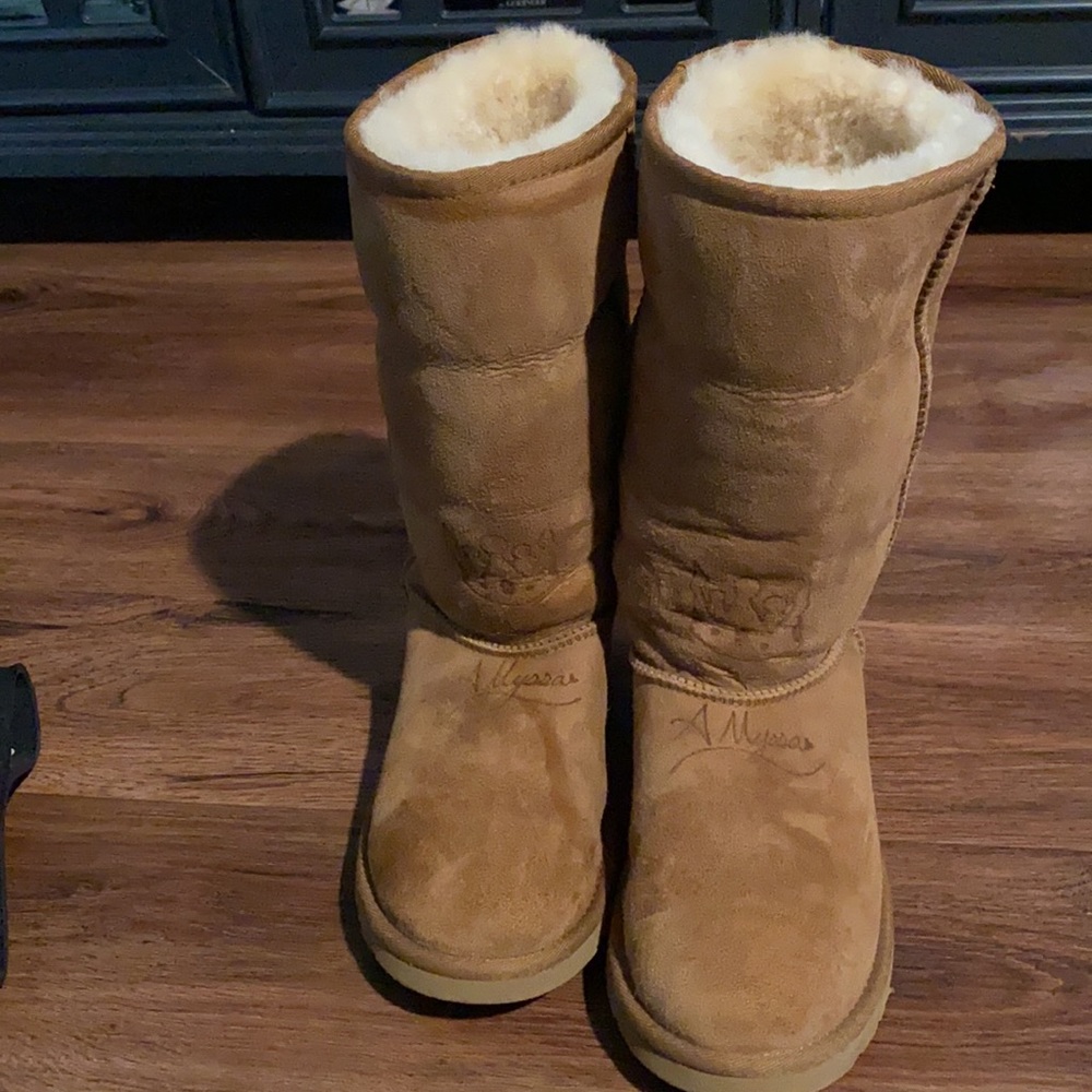 Tall chestnut Ugg boots